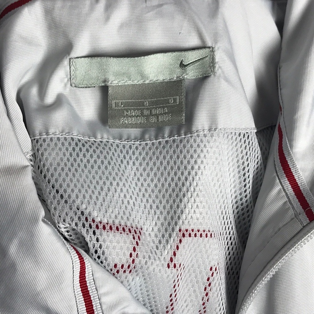 Nike windbreaker embroidered Nike on back L - Picture 8 of 8